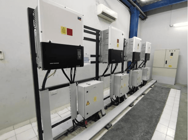 Solar inverter and electrical setup